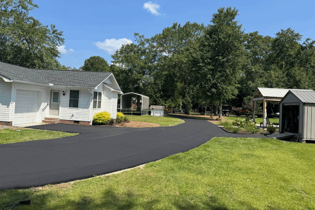 Finished residential asphalt driveway by Blackseal Asphalt Contractors